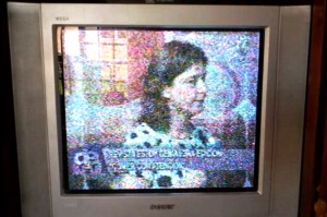 Leonie-Op-Bolivans-TV